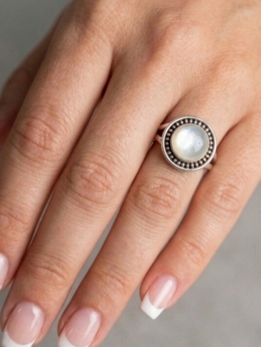 925 Sterling Silver Vintage Moon Stone Cabochon Statement Ring Sz 7.5